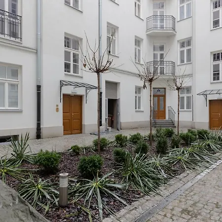 Praga Duplex Premium By Renters Prestige Appartement